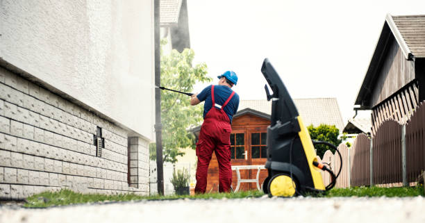 Best Pool Deck Cleaning  in High Bridge, WA